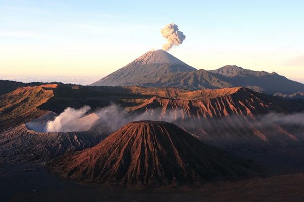 Indonesien: Vandring til vulkanen Gunung Bromo