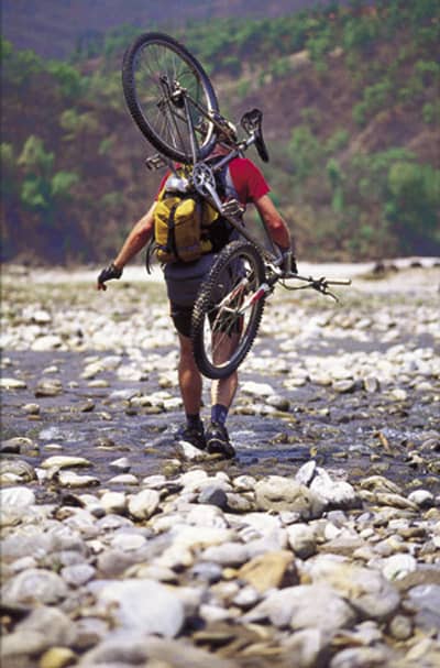 AW44_mountainbike_Nepal_6.jpg