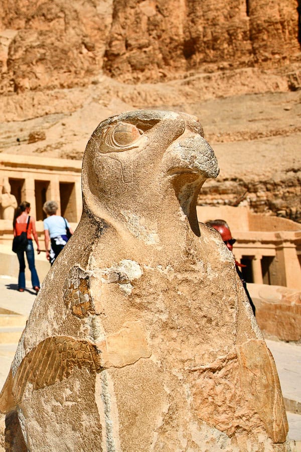 EG 3170-Horus-at-Hatshepsut