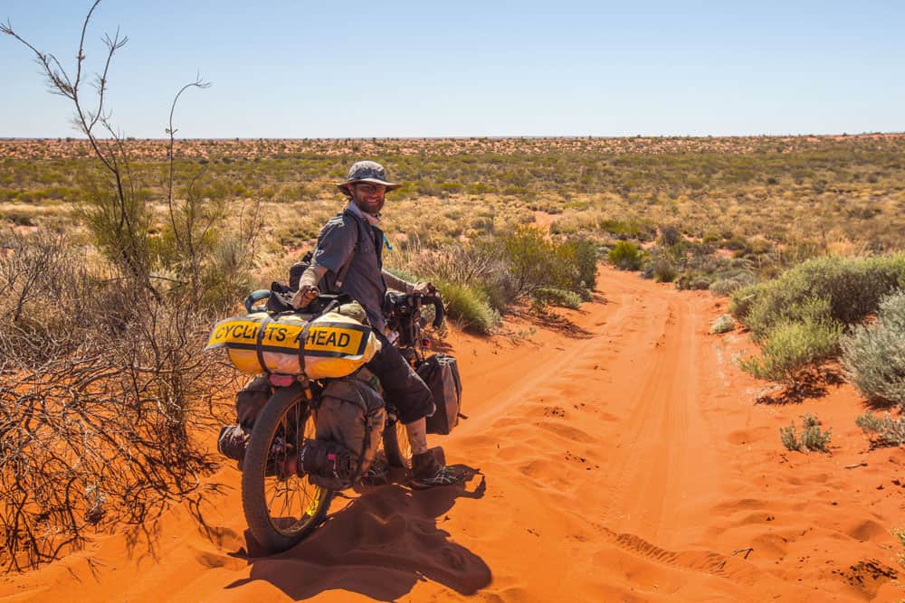 Australiens outback på fatbike