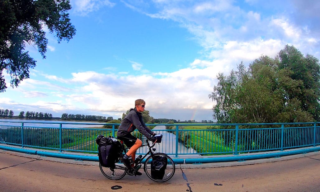 20-årige Søren cykler alene til New Zealand