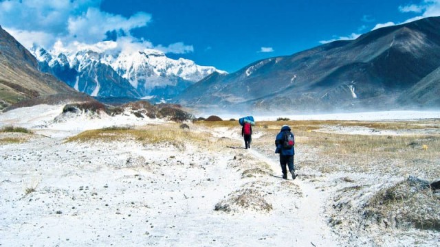 400 kilometers ypperligt Himalaya-trek i Bhutan